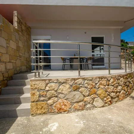 Arismari House Apartment Ravdhoukha